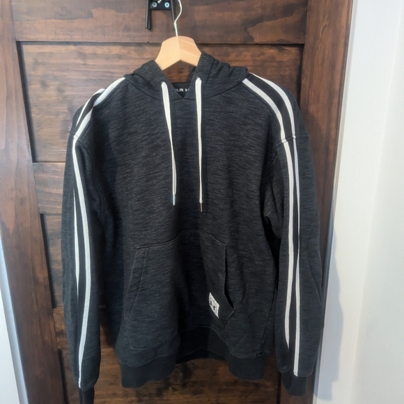 Men's Under Armour Hoodie. - Picture 1 of 1